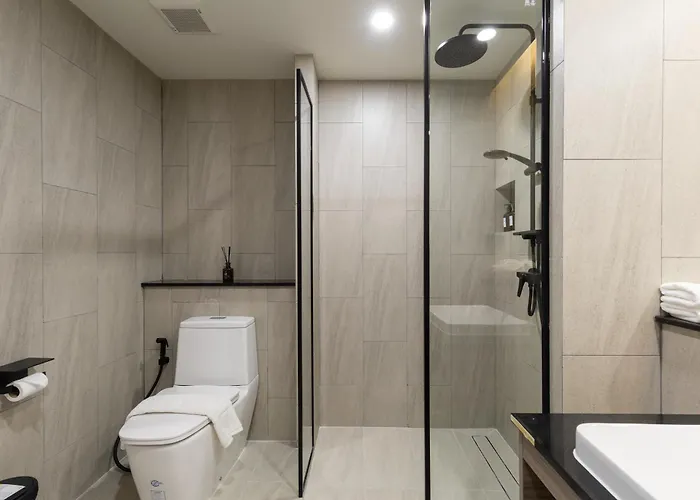 Hotel Holmes Pranakorn