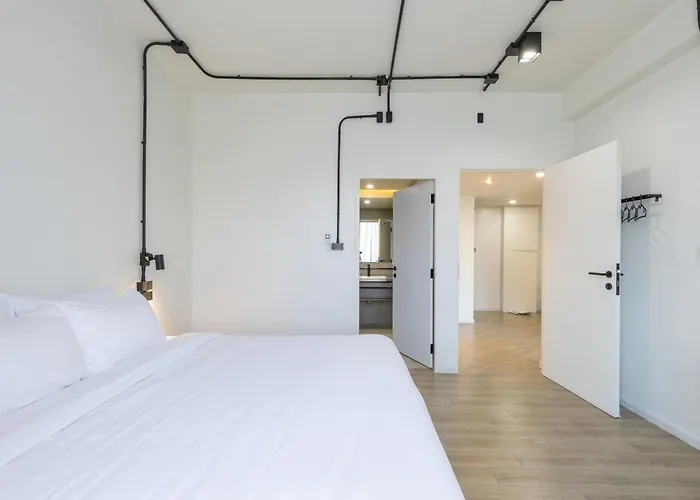 Hotel Holmes Pranakorn