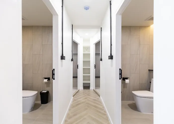 Hotel Holmes Pranakorn 3*